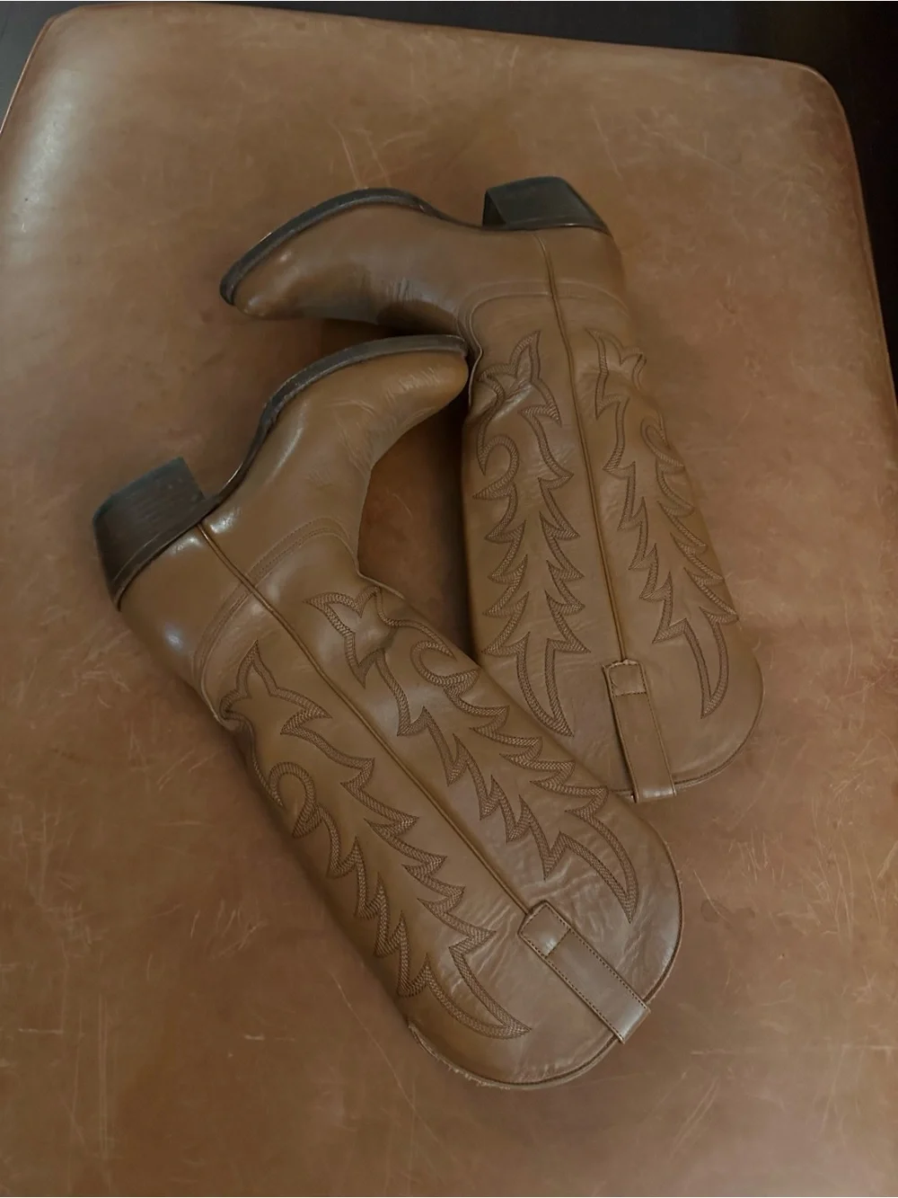 Source Unknown Tan Over-the-Knee Western Boots with Stitching